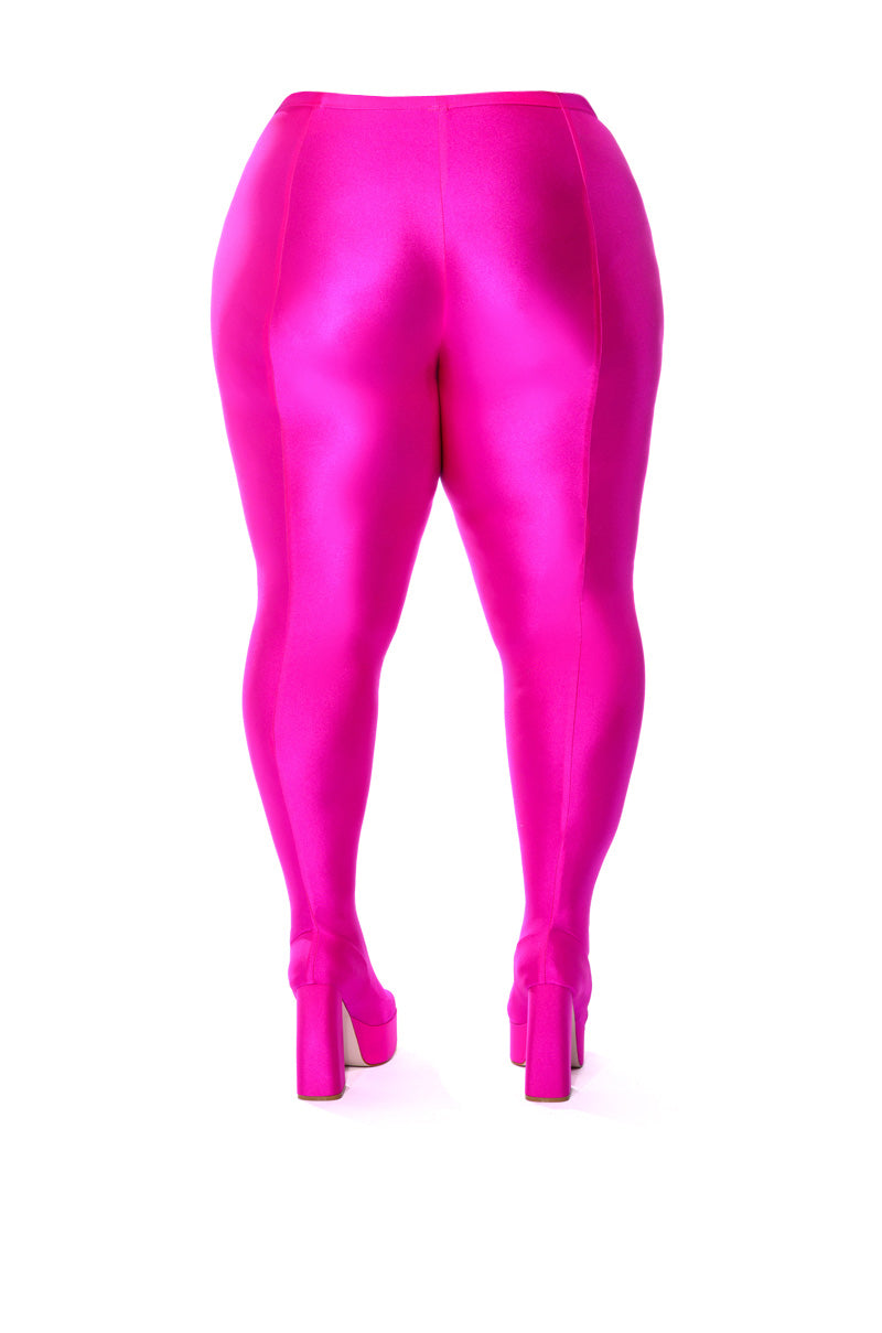 AZALA WANG HEYHEY DISCO STRETCH CHUNKY PLUS PANT BOOT IN FUCHSIA